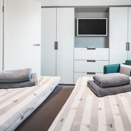 Dom wakacyjny Ferienhaeuser Im Yachthafen Mit Hund *