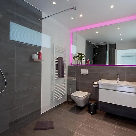 Dom wakacyjny Ferienhaeuser Im Yachthafen Mit Hund