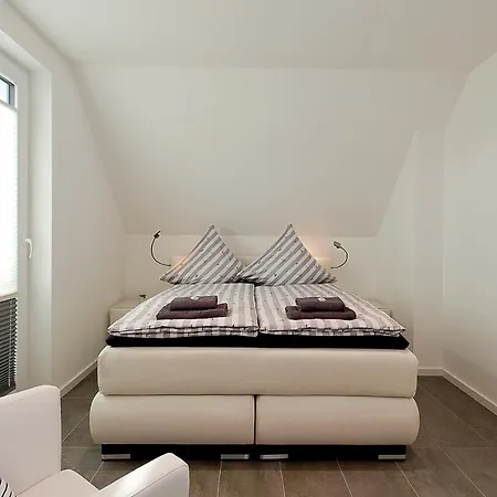 Ferienhaeuser Im Yachthafen Mit Hund *