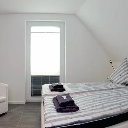 Dom wakacyjny Ferienhaeuser Im Yachthafen Mit Hund